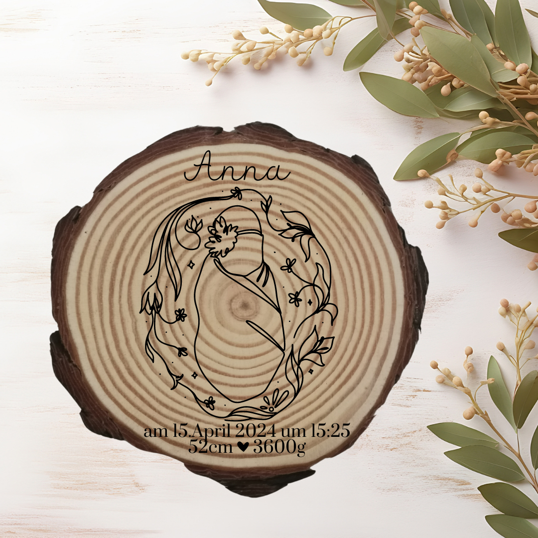 Gravierte Holzscheibe zur Geburt – personalisiertes Babygeschenk mit Name & Geburtsdatum – Erinnerung Baby – Naturholz Dekoration