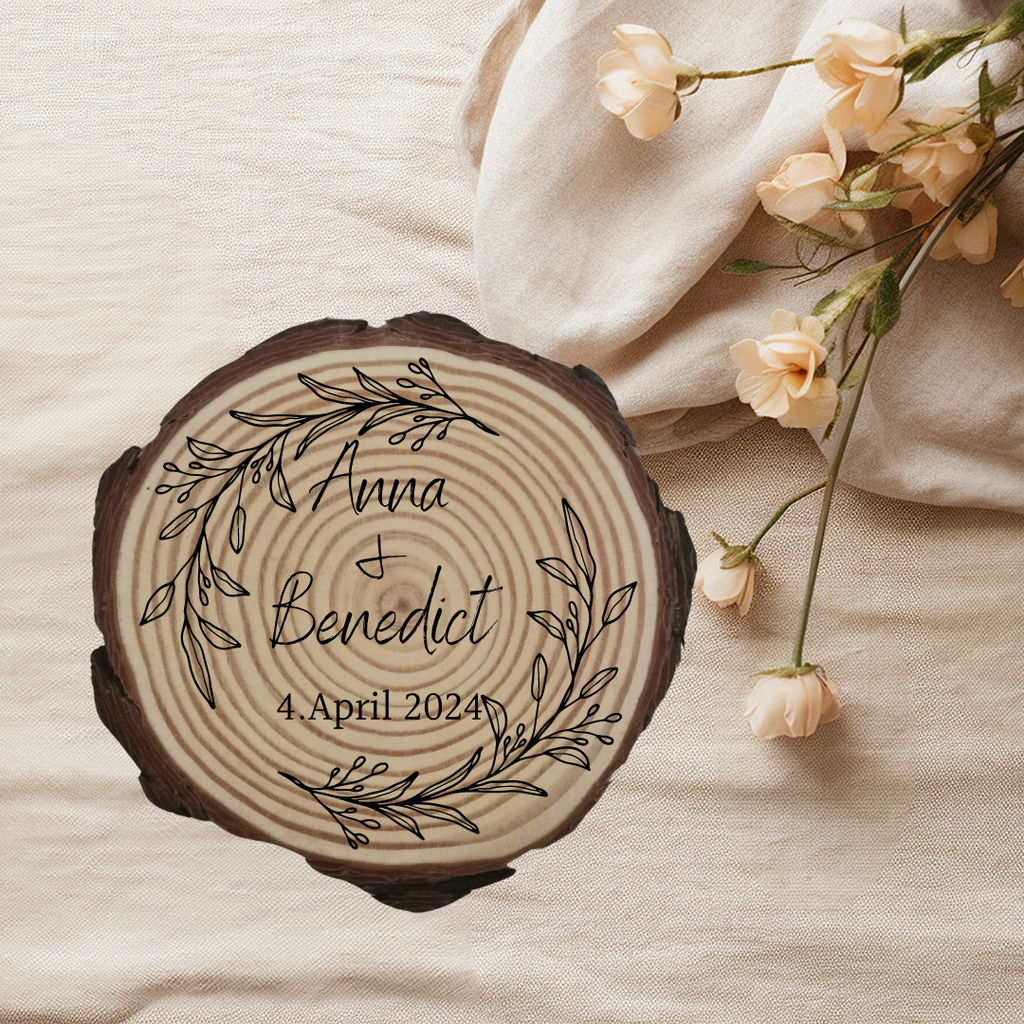 Gravierte Holzscheibe Hochzeit – personalisiert mit Namen & Datum – rustikale Hochzeitsdeko – Geschenk für Brautpaar – Ringträger Holz