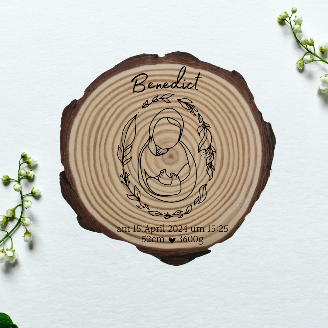 Gravierte Holzscheibe zur Geburt – personalisiertes Babygeschenk mit Name & Geburtsdatum – Erinnerung Baby – Naturholz Dekoration