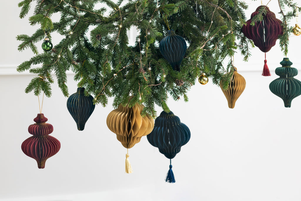 Eiszapfen-Wabenkugel aus Papier 10 × 15 cm - bordeauxrote Hängedeko für Weihnachten, Hochzeit und Winterparty