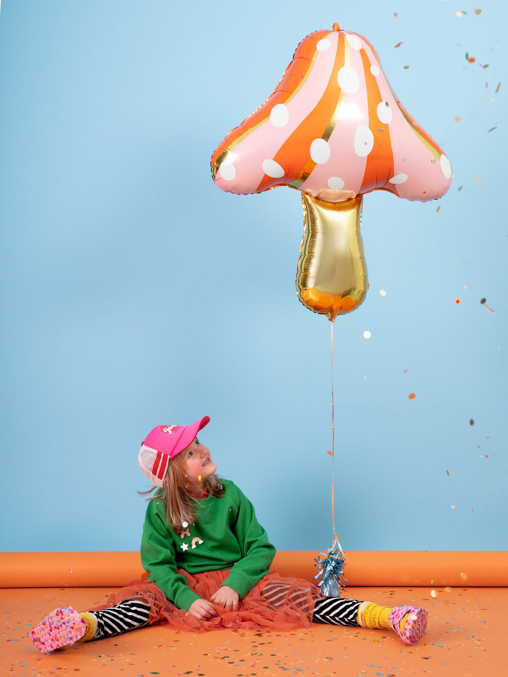 Pilz‑Folienballon – 66 × 75 cm | Matter Mushroom Ballon im Farbmix mit goldenem Metallic‑Print | Für Luft & Helium