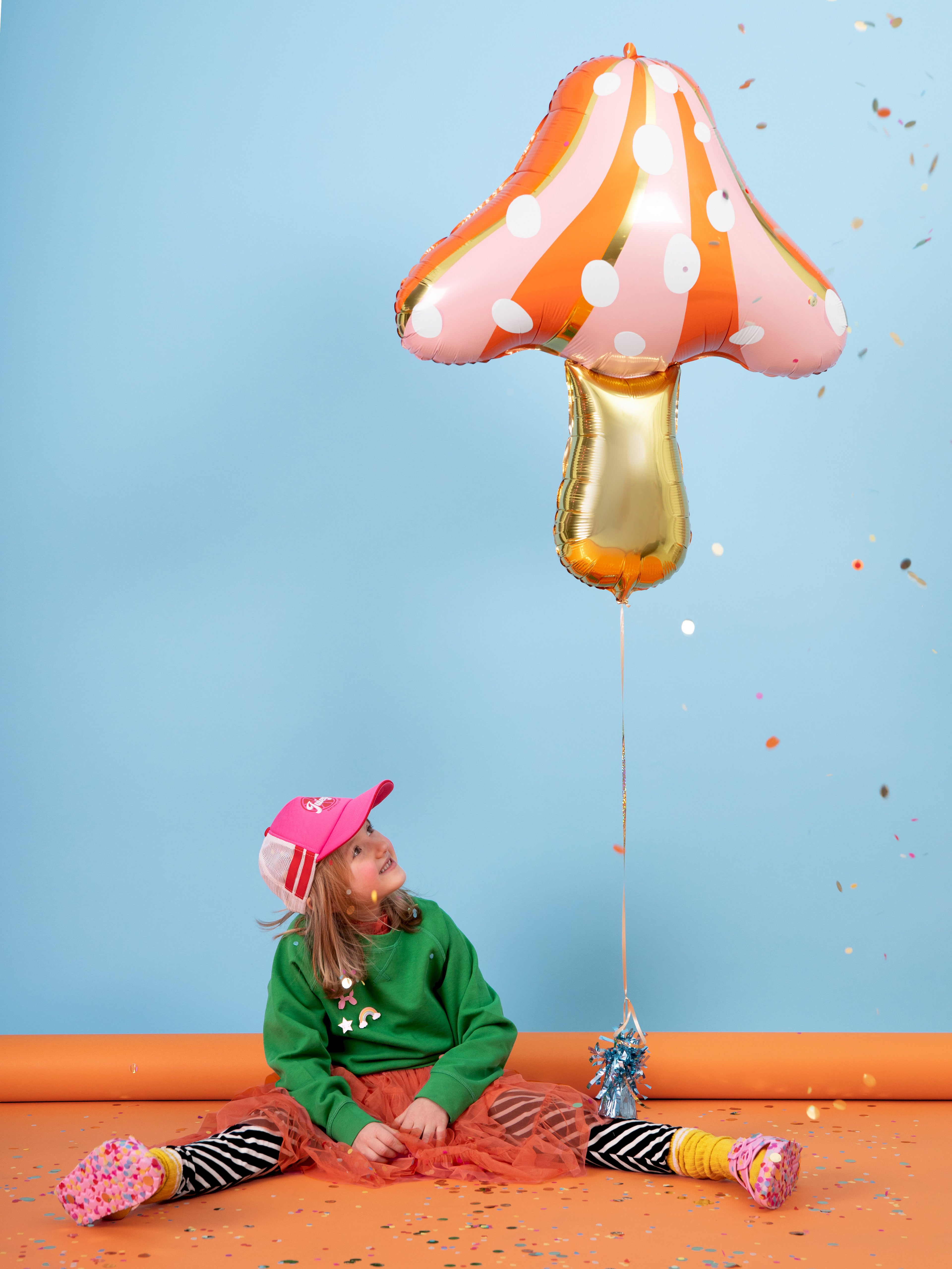 Pilz‑Folienballon – 66 × 75 cm | Matter Mushroom Ballon im Farbmix mit goldenem Metallic‑Print | Für Luft & Helium