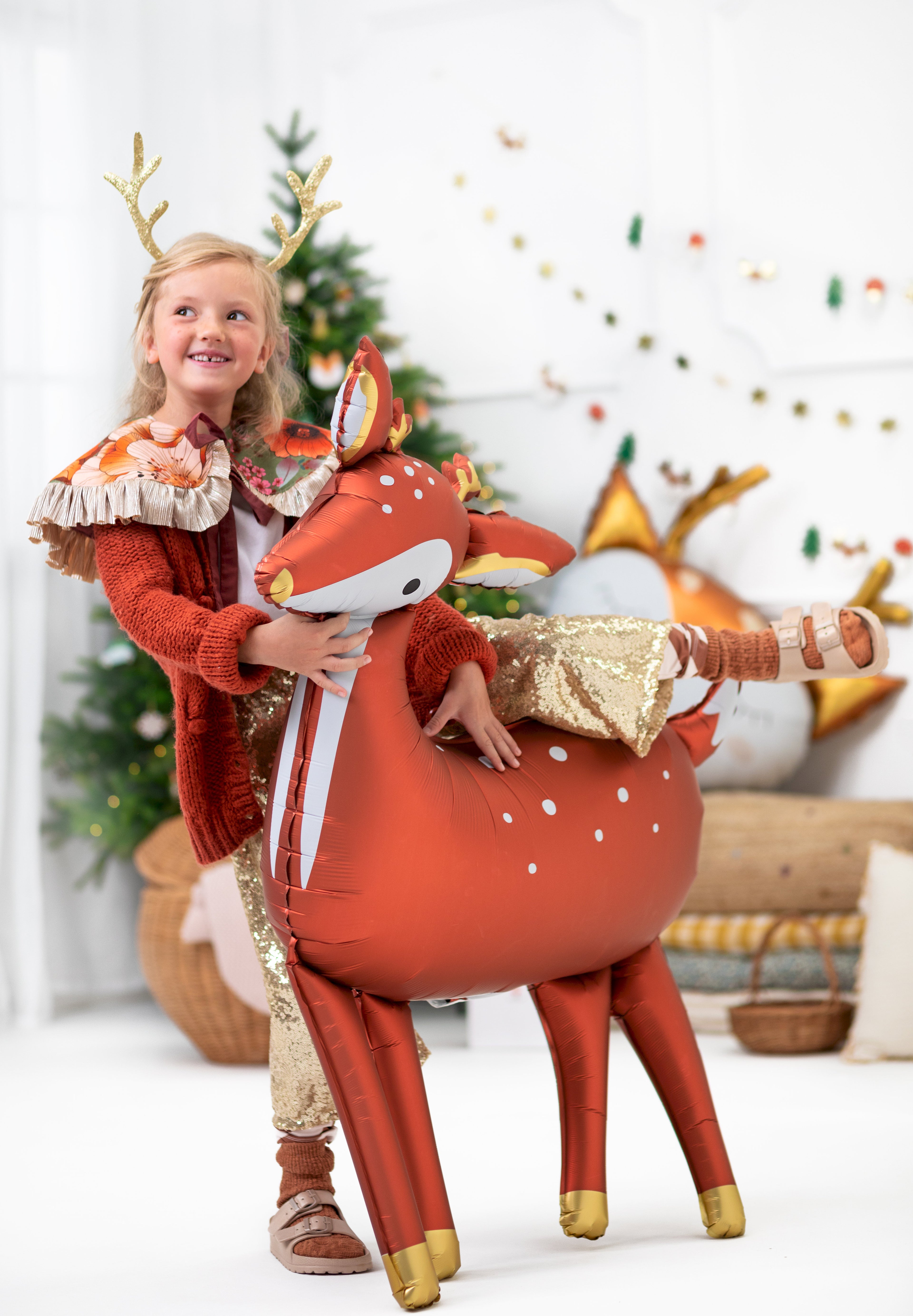 Hirsch‑Folienballon – 80 × 105 cm | Matter Motivballon im Farbmix für Weihnachten, Winter & Kindergeburtstag