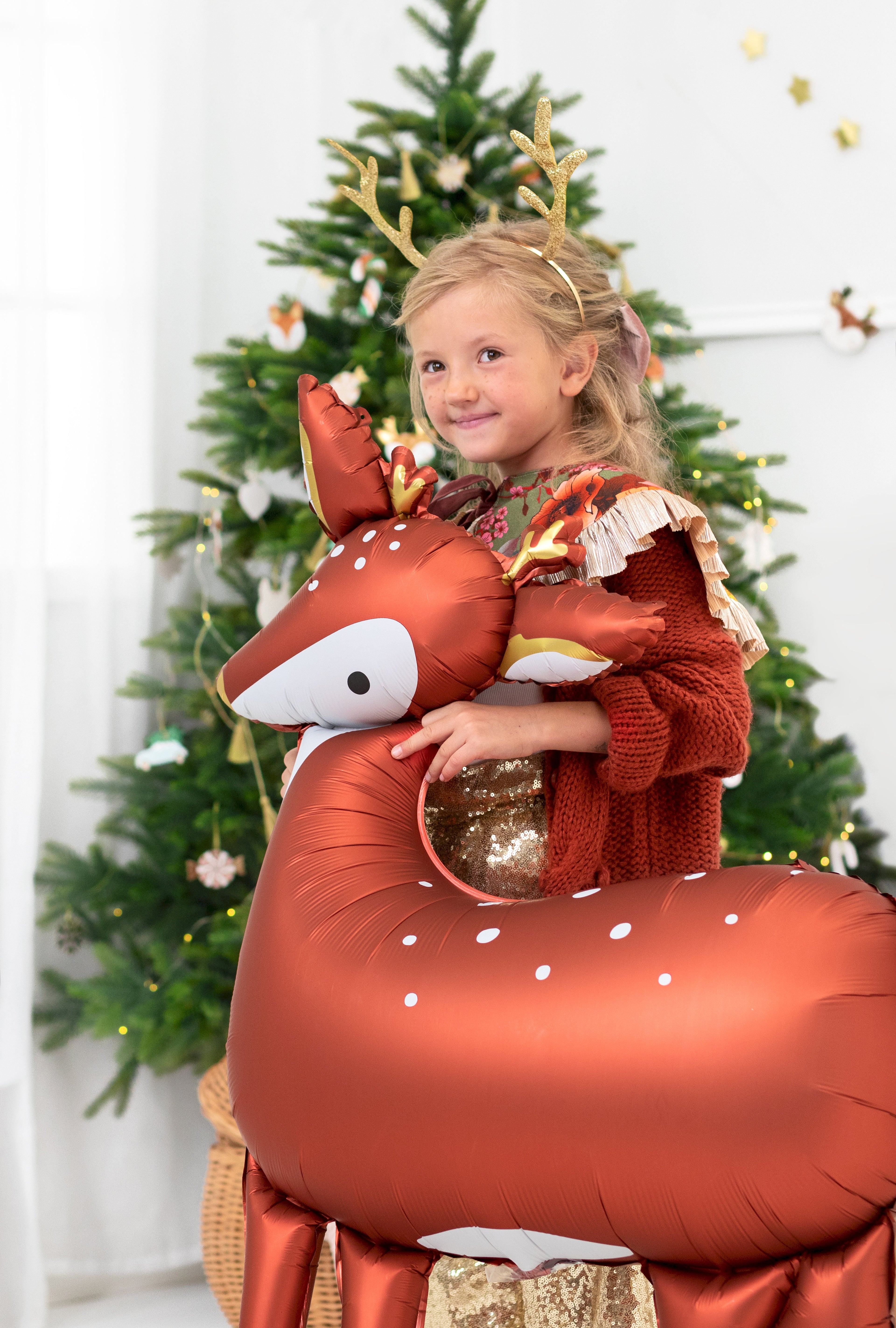 Hirsch‑Folienballon – 80 × 105 cm | Matter Motivballon im Farbmix für Weihnachten, Winter & Kindergeburtstag