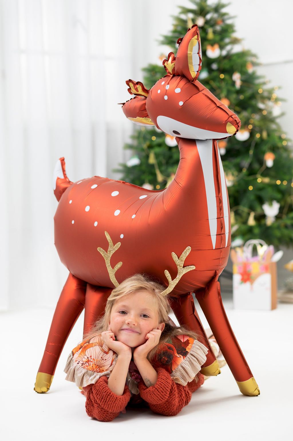 Hirsch‑Folienballon – 80 × 105 cm | Matter Motivballon im Farbmix für Weihnachten, Winter & Kindergeburtstag