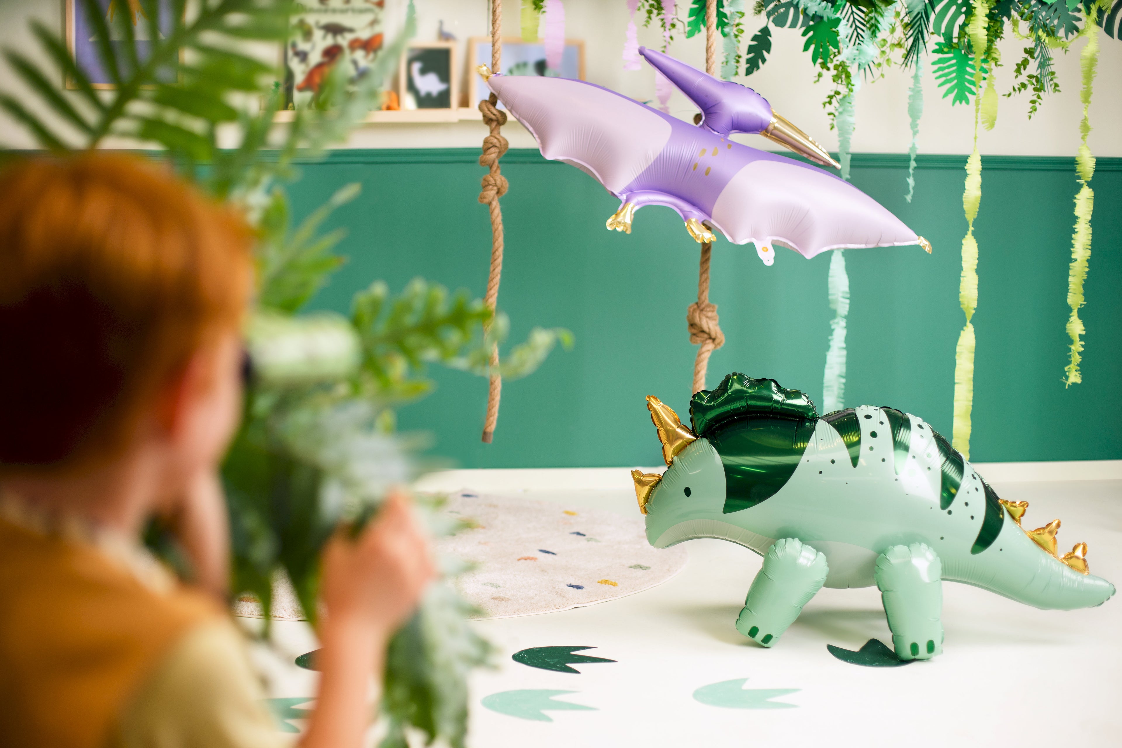 Pterodaktylus-Folienballon XXL 120 × 62 cm (aufgeblasen ca. 115 × 53 cm) – verschiedene Farben, Helium- & Luftfüllung, Dino-Party Deko inkl. Strohhalm