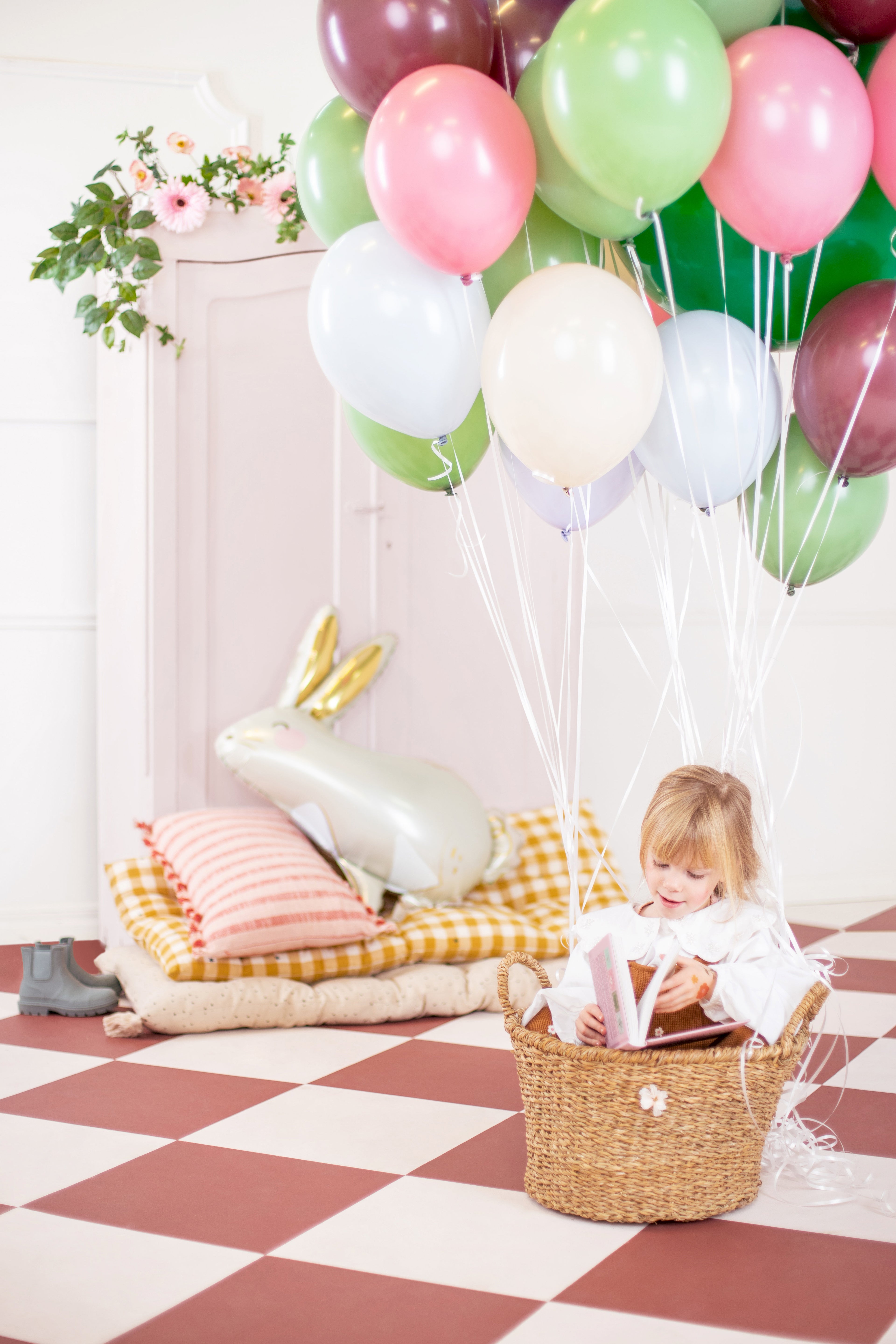 Hasen‑Folienballon – 67 × 88 cm | Farbmix | Für Helium & Luft, inkl. Strohhalm | Oster‑ & Kinderparty