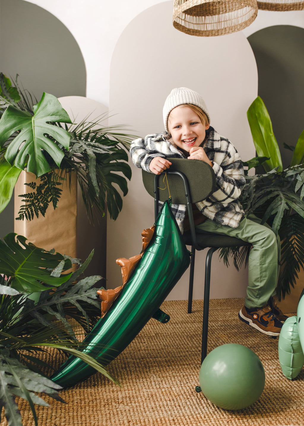 Dinosaurierschwanz‑Folienballon – 74,5 × 25 cm | Dino‑Schwanz für Kindergeburtstag & Foto‑Spaß | Luftfüllung, inkl. Strohhalm & Band