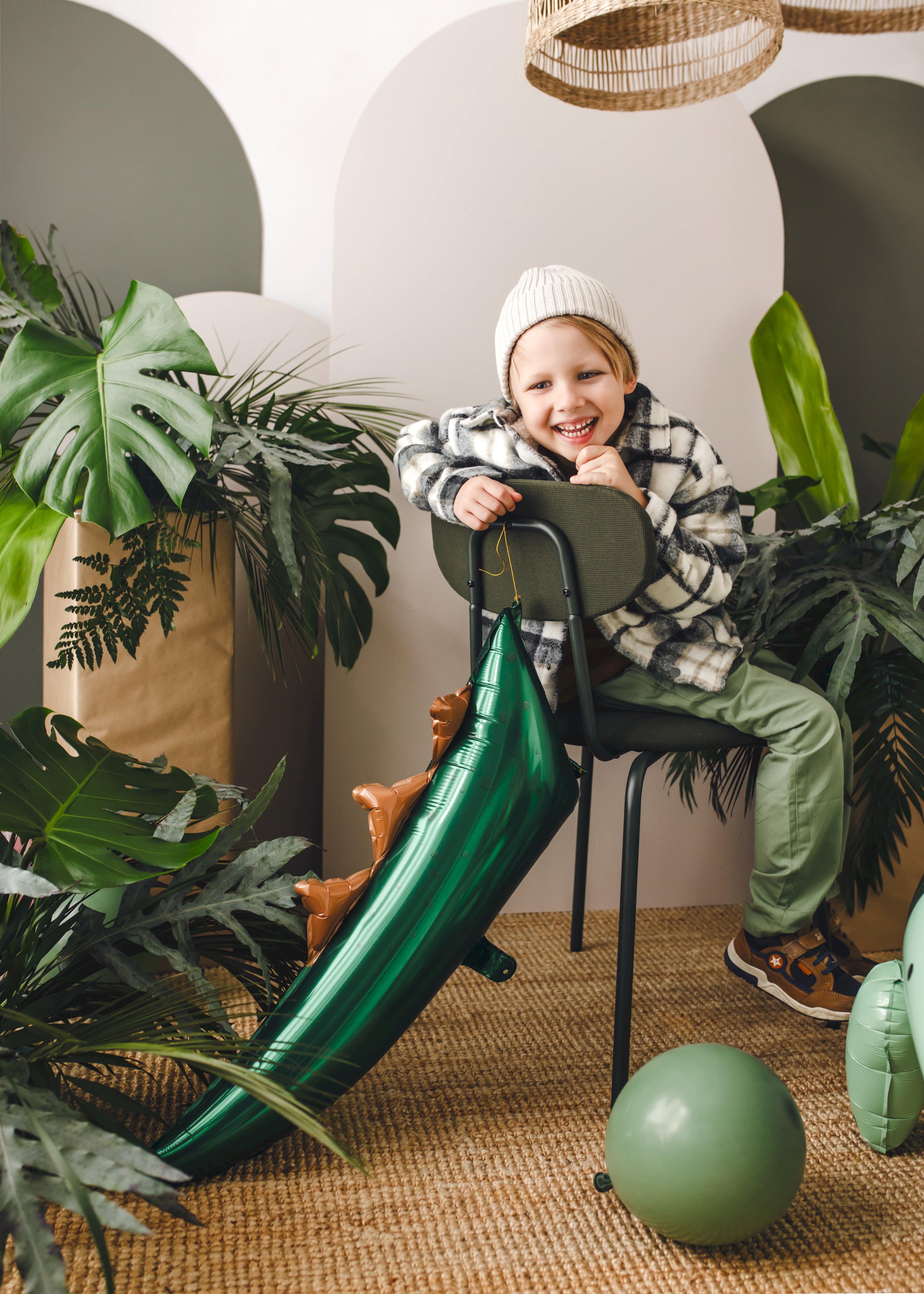 Dinosaurierschwanz‑Folienballon – 74,5 × 25 cm | Dino‑Schwanz für Kindergeburtstag & Foto‑Spaß | Luftfüllung, inkl. Strohhalm & Band