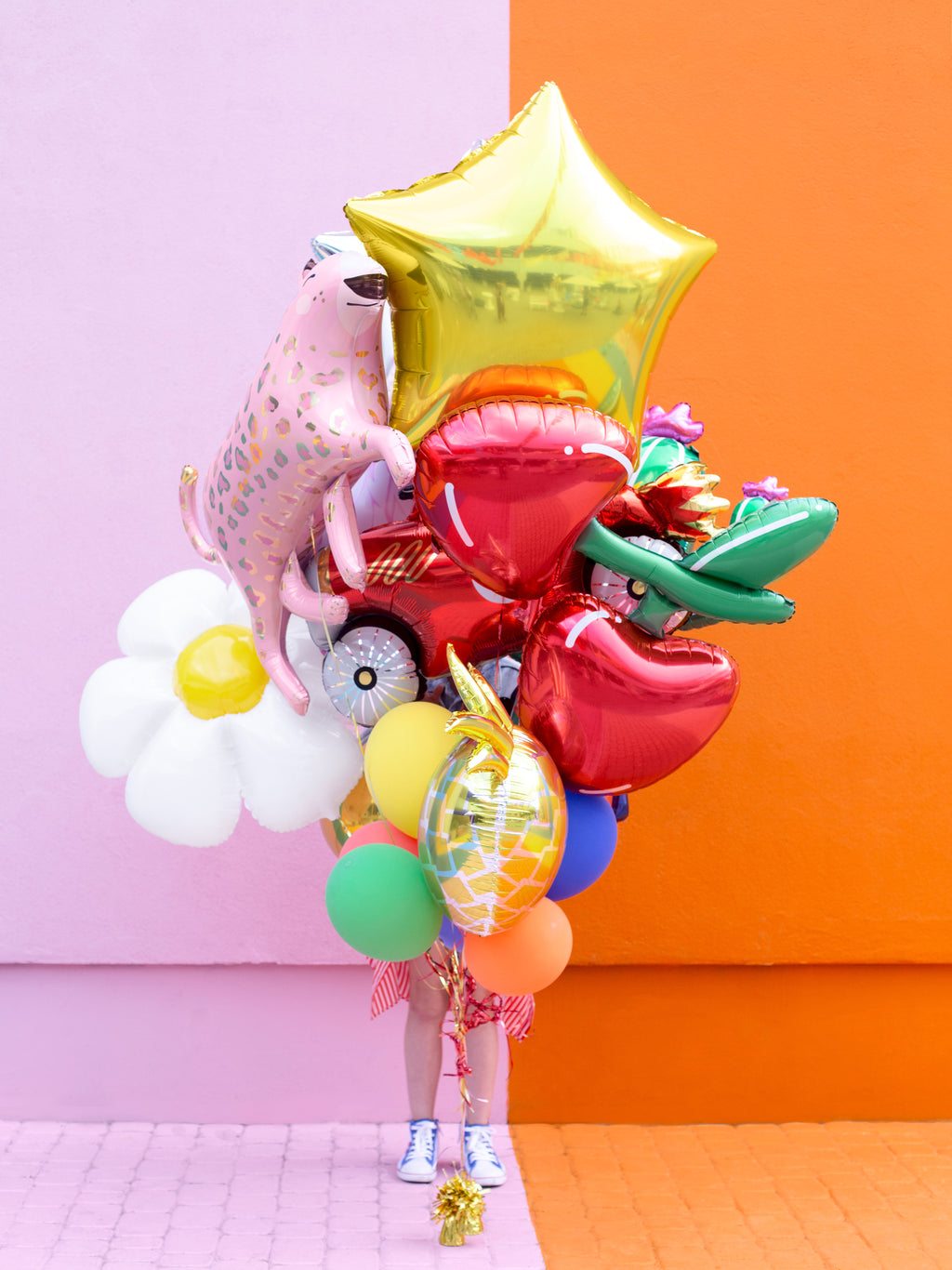 Gänseblümchen-Folienballon XXL 97 x 103 cm - weiß-gelbe Blumen-Deko, für Helium und Luft, Geburtstag und Sommerparty