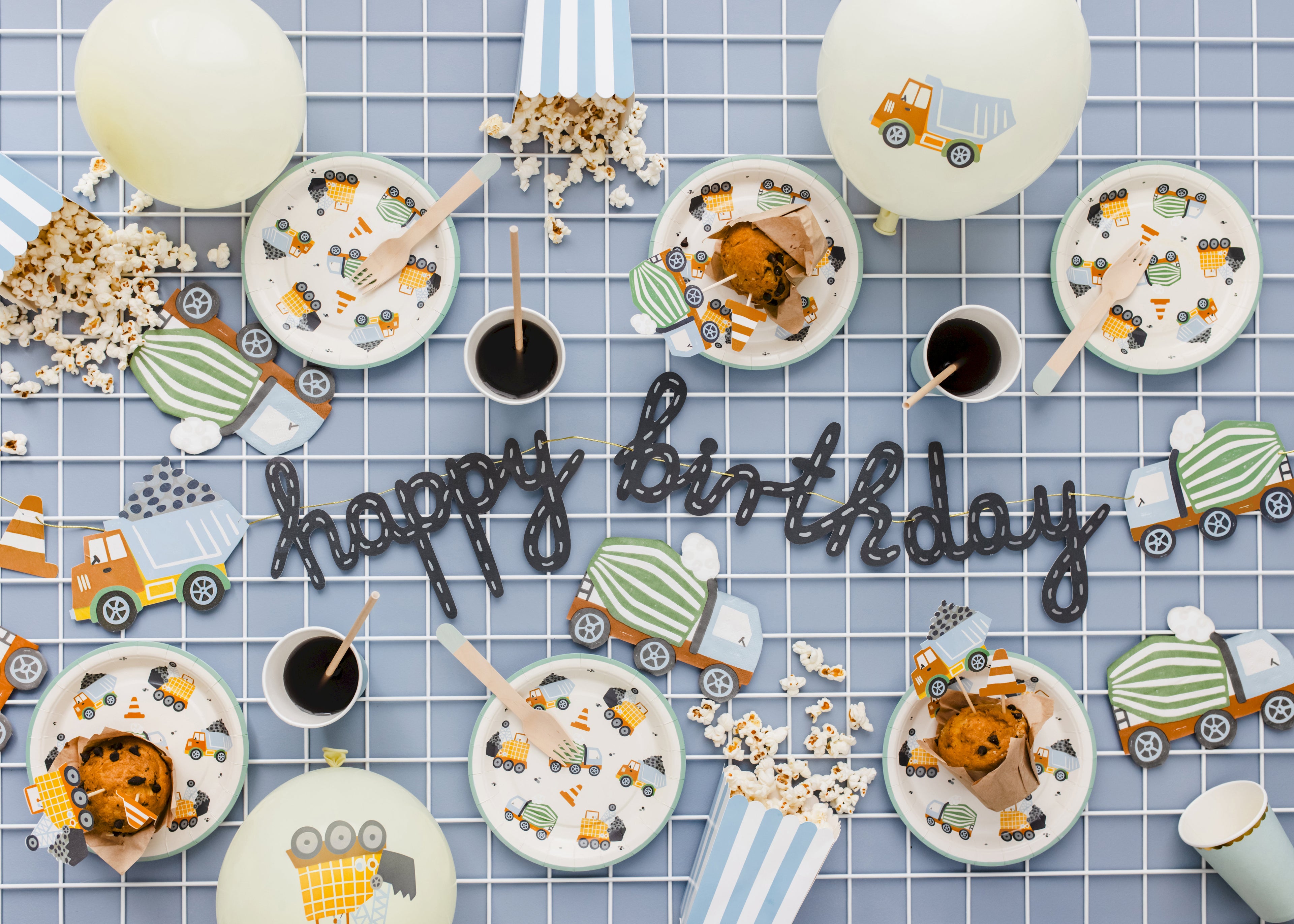 Geburtstagsbanner „Baustellenfahrzeuge“ – 2 m | Papier‑Girlande mit „Alles Gute zum Geburtstag“ | Farbmix, DIY‑Montage