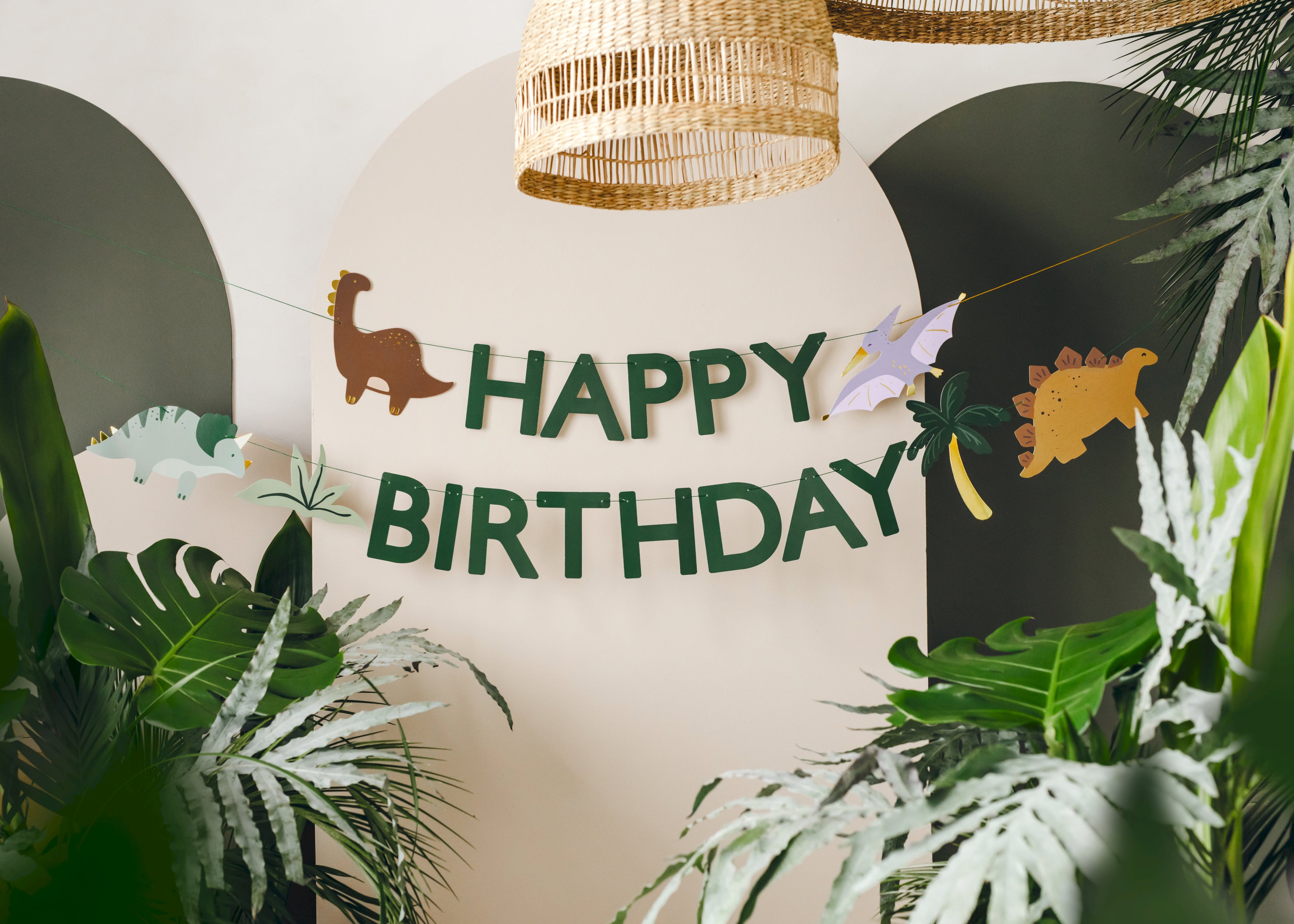 Happy Birthday Dino Banner – 3 m Girlande | Papier‑Wimpelkette mit Dinosauriern | Höhe 11 cm, Schnur 4,5 m | Selbstmontage