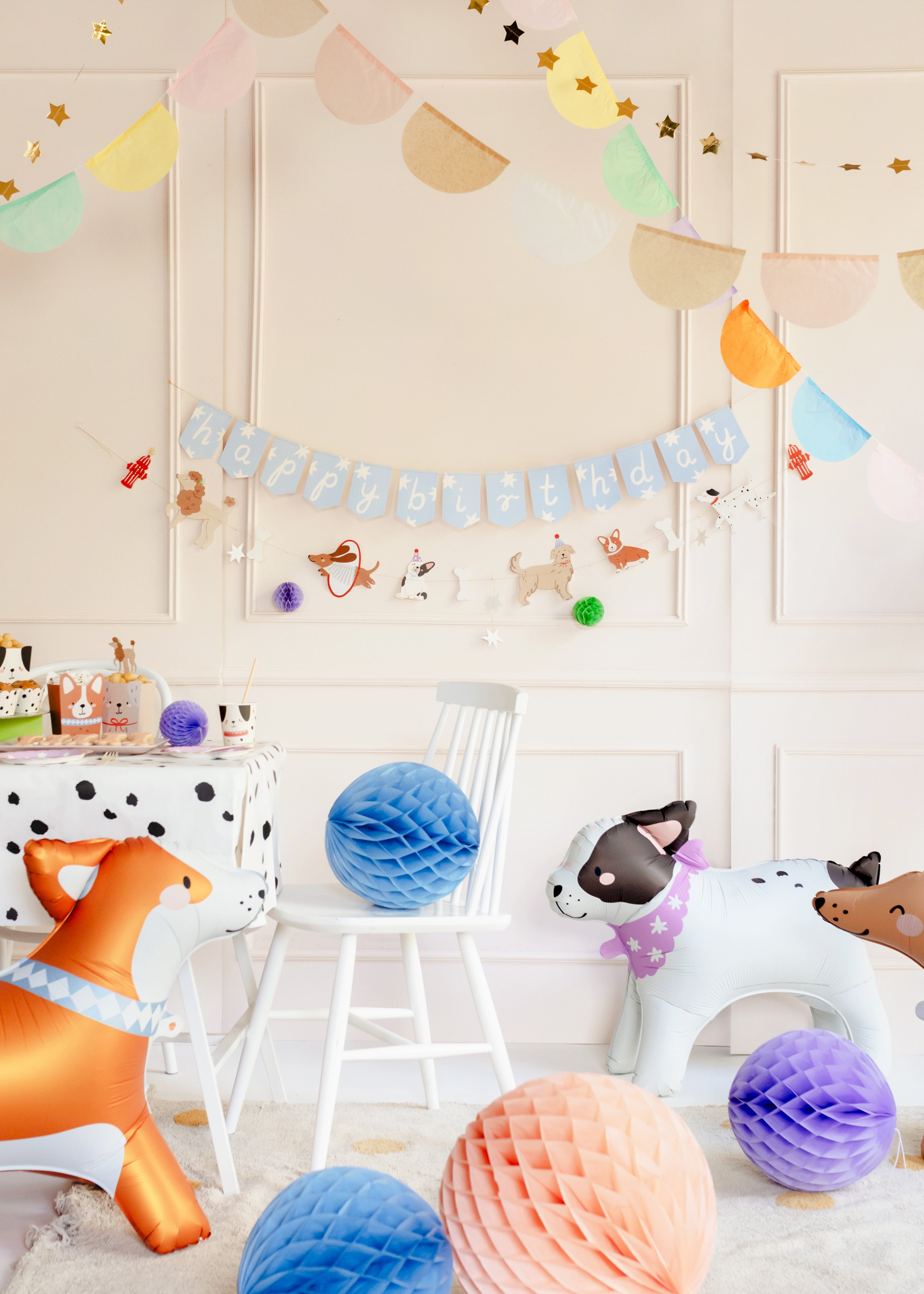 Geburtstagsbanner „Hunde“ – 210 cm | 2‑teiliges Set: „Happy Birthday“ + Hunde‑Motivkette | Farbmix mit Goldgarn, sofort einsatzbereit