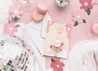 Bride und Team Bride Anstecknadel – Karte mit Metallic‑Print & Pin | JGA Accessoire | „Bride“ oder „Team Bride“ | 10,5 × 15 cm Geschenkset