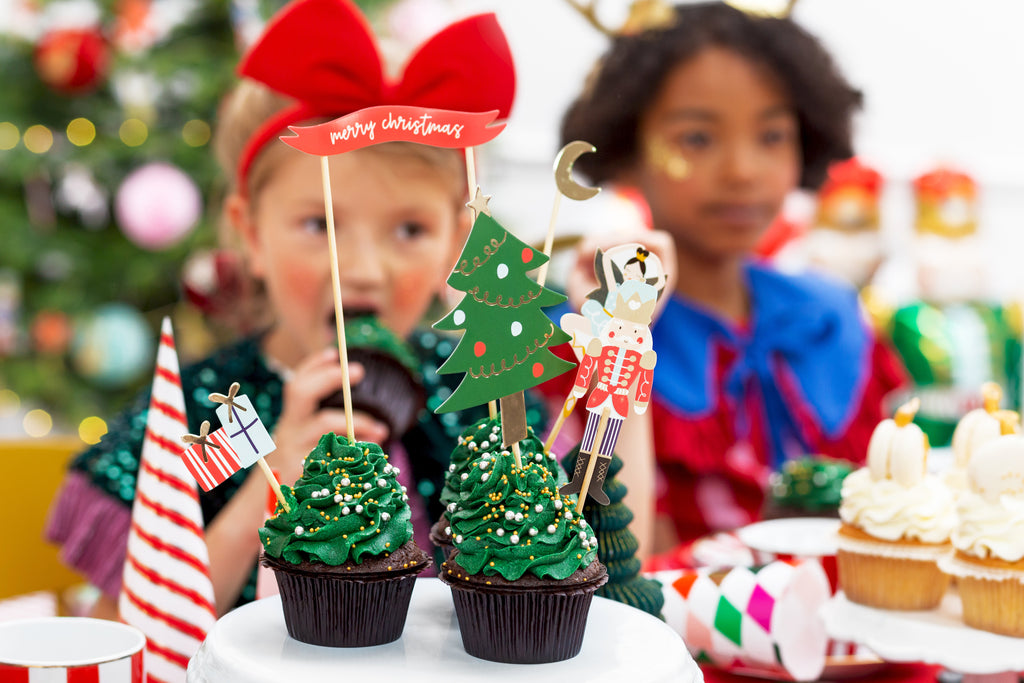 Nussknacker-Kuchenaufsätze 8,5-19 cm - 6 weihnachtliche Cake Topper am Spieß, Tortendeko für Weihnachten und Advent