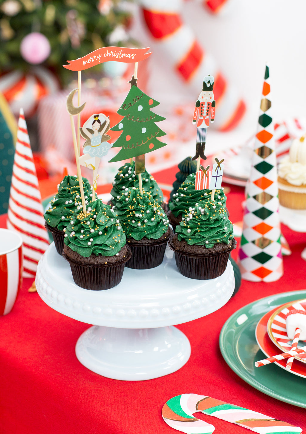 Nussknacker-Kuchenaufsätze 8,5-19 cm - 6 weihnachtliche Cake Topper am Spieß, Tortendeko für Weihnachten und Advent