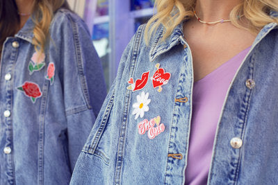 Bügelbilder „I Love“ – 4er Set Aufnäher im Farbmix | Zum Aufbügeln für Kleidung & Taschen | 5,5–6,5 × 3,5–4,5 cm | DIY , Upcycling