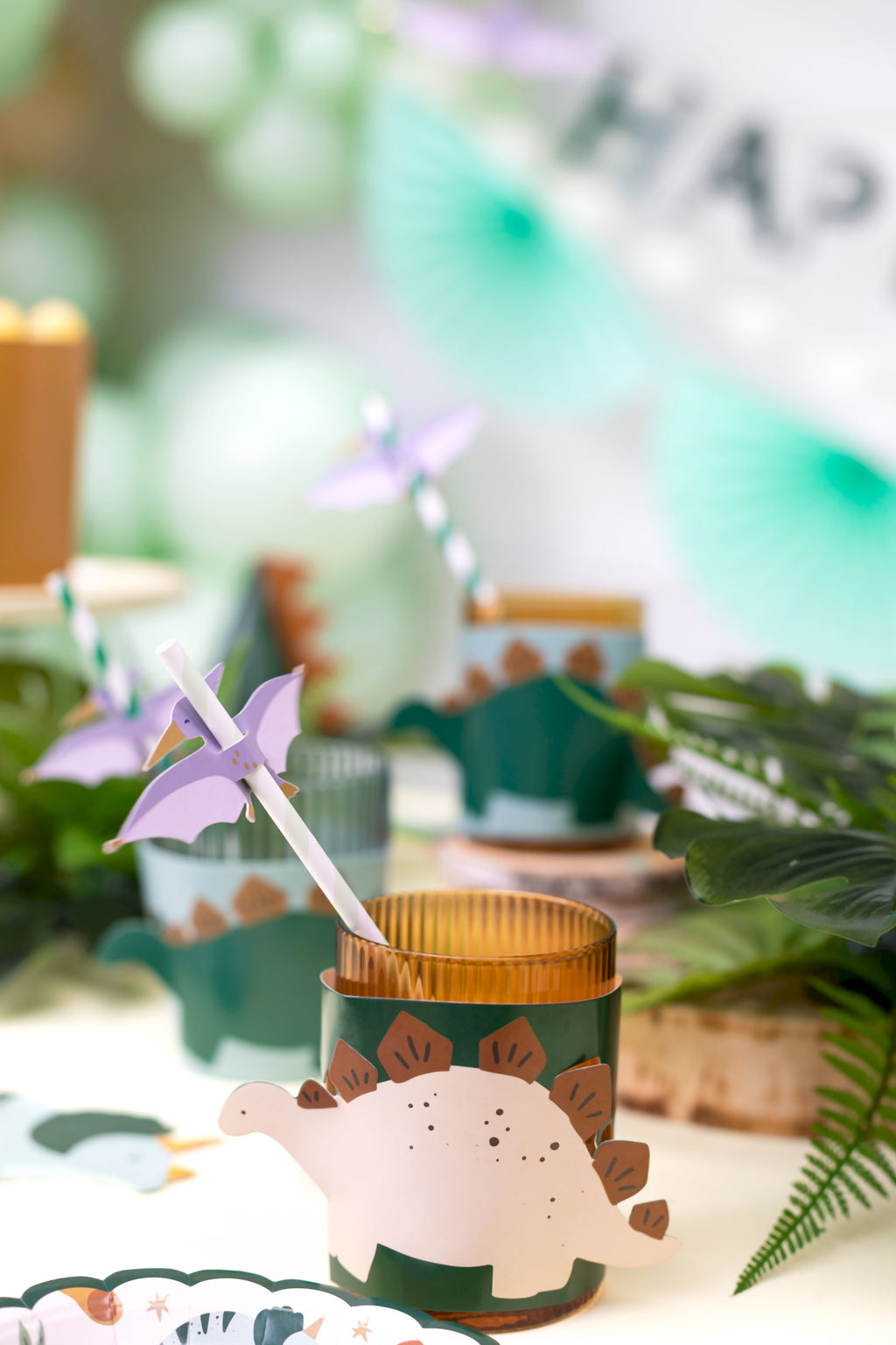 Dinosaurier‑Becherdeckel – 6er Set | Aufsätze für Partybecher im Farbmix | DIY zum Zusammenstecken, ca. 29,5 × 10 cm (flach)