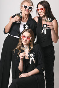 Herzförmige JGA‑Brille mit Perlen – Rosa oder Weiß | Partybrille für JGA, Bridal Shower & Fotos | Herzbrille Accessoire