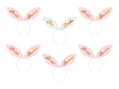Bride Squad Stirnbänder Set – 6‑teilig | Haarreifen mit Ohren | 5× Rosa „Bride Babes“ & 1× Weiß „The Bride“ | JGA Accessoires