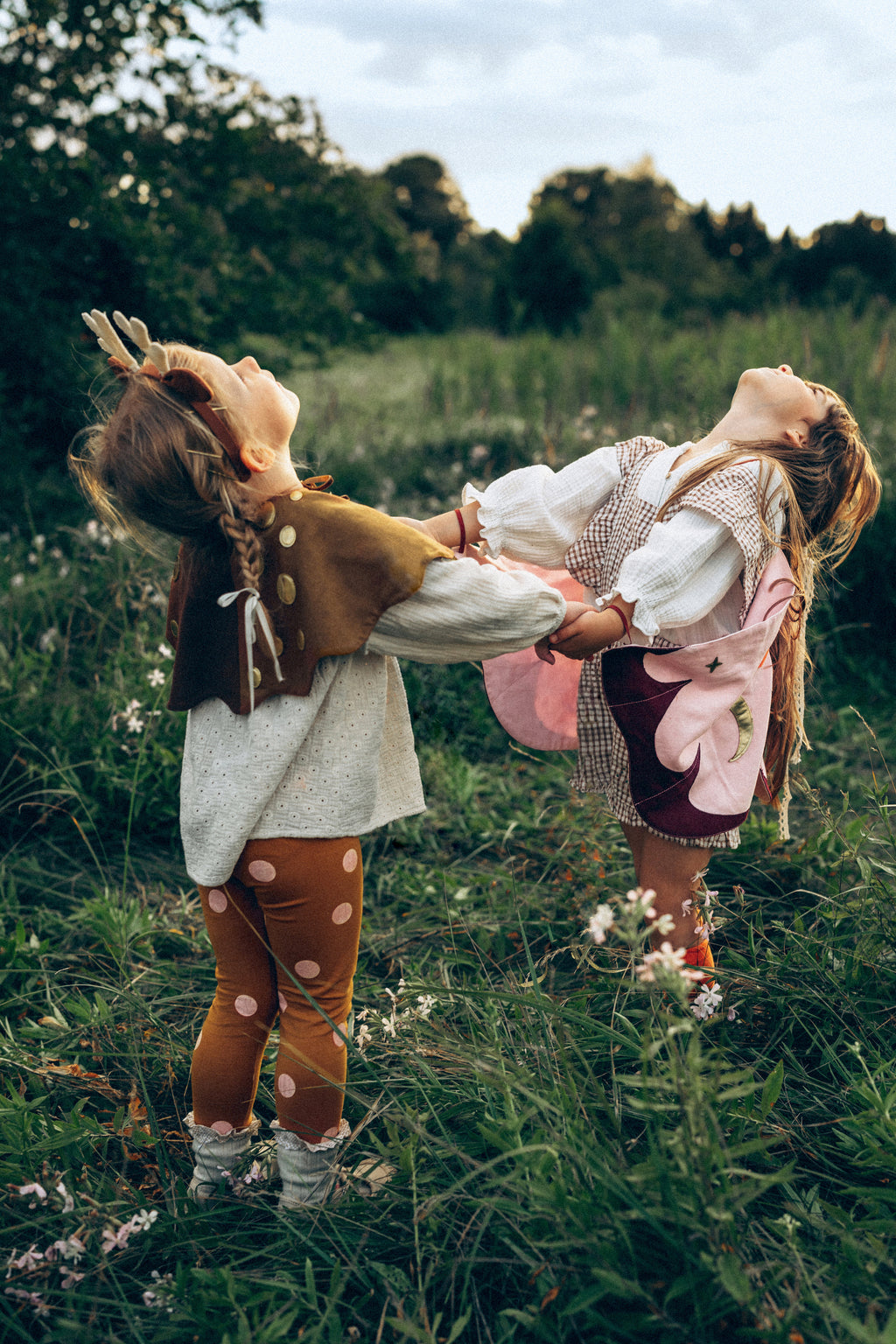 Mädchen Reh‑Kostüm – 3‑tlg. Set aus Leggings, Cape/Halskragen & Haarreif | 3–5 Jahre | Hirsch Outfit für Fasching & Kinderparty