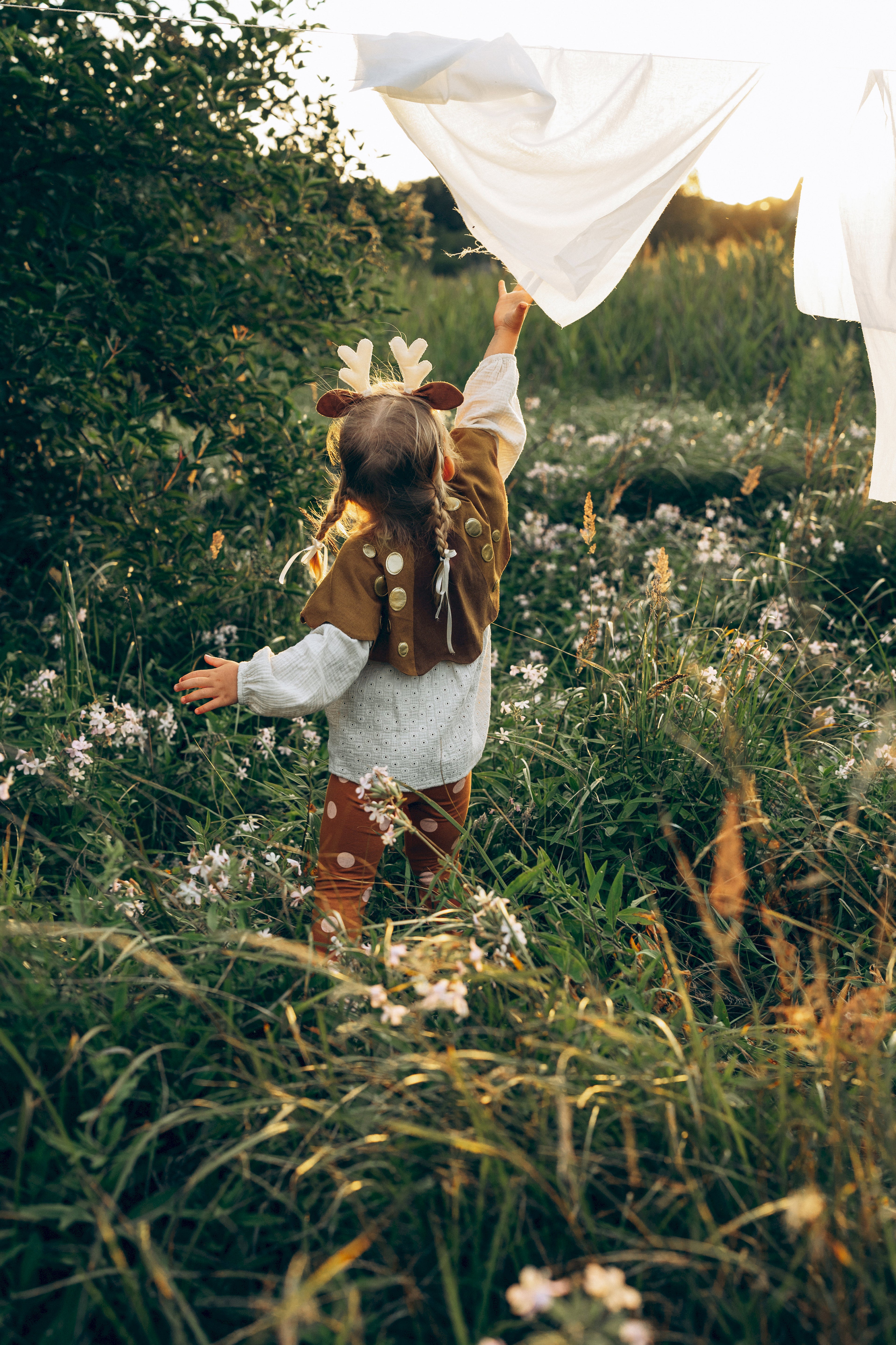 Mädchen Reh‑Kostüm – 3‑tlg. Set aus Leggings, Cape/Halskragen & Haarreif | 3–5 Jahre | Hirsch Outfit für Fasching & Kinderparty
