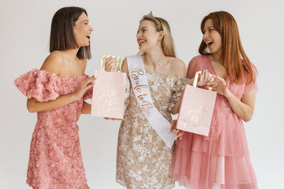 Bride to be Schärpe & Team Bride Schärpe – Satin Weiß mit roségoldenem Metallic‑Print | 75 × 10 cm | JGA , Bridal Shower Accessoires