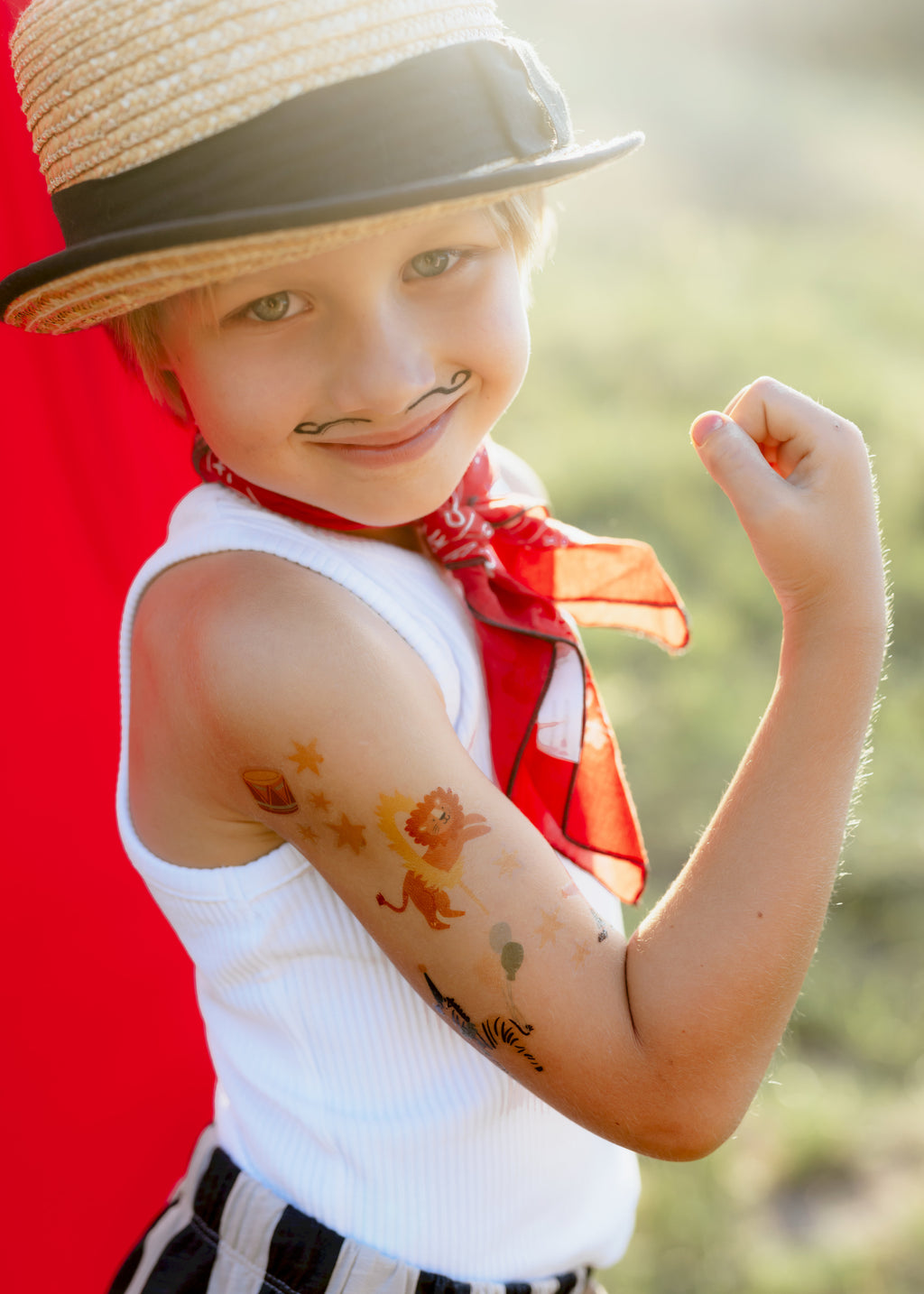Zirkus-Tattoos für Kinder - 24 temporäre Tattoos mit bunten Zirkusmotiven, Mitgebsel für Kindergeburtstag und Zirkusparty