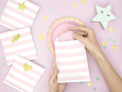 Süßigkeitentüten Hellrosa – 6 Mitgebseltüten inkl. Aufkleber | 13 × 14 cm | Partybags für Kindergeburtstag, Babyshower & Geschenke