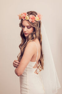 Blumenkranz mit Schleier – Brautkranz in Rosa & Creme | Ø 17 cm | JGA, Bridal Shower, Hochzeit | Haarreifen‑Kranz mit weißem Schleier