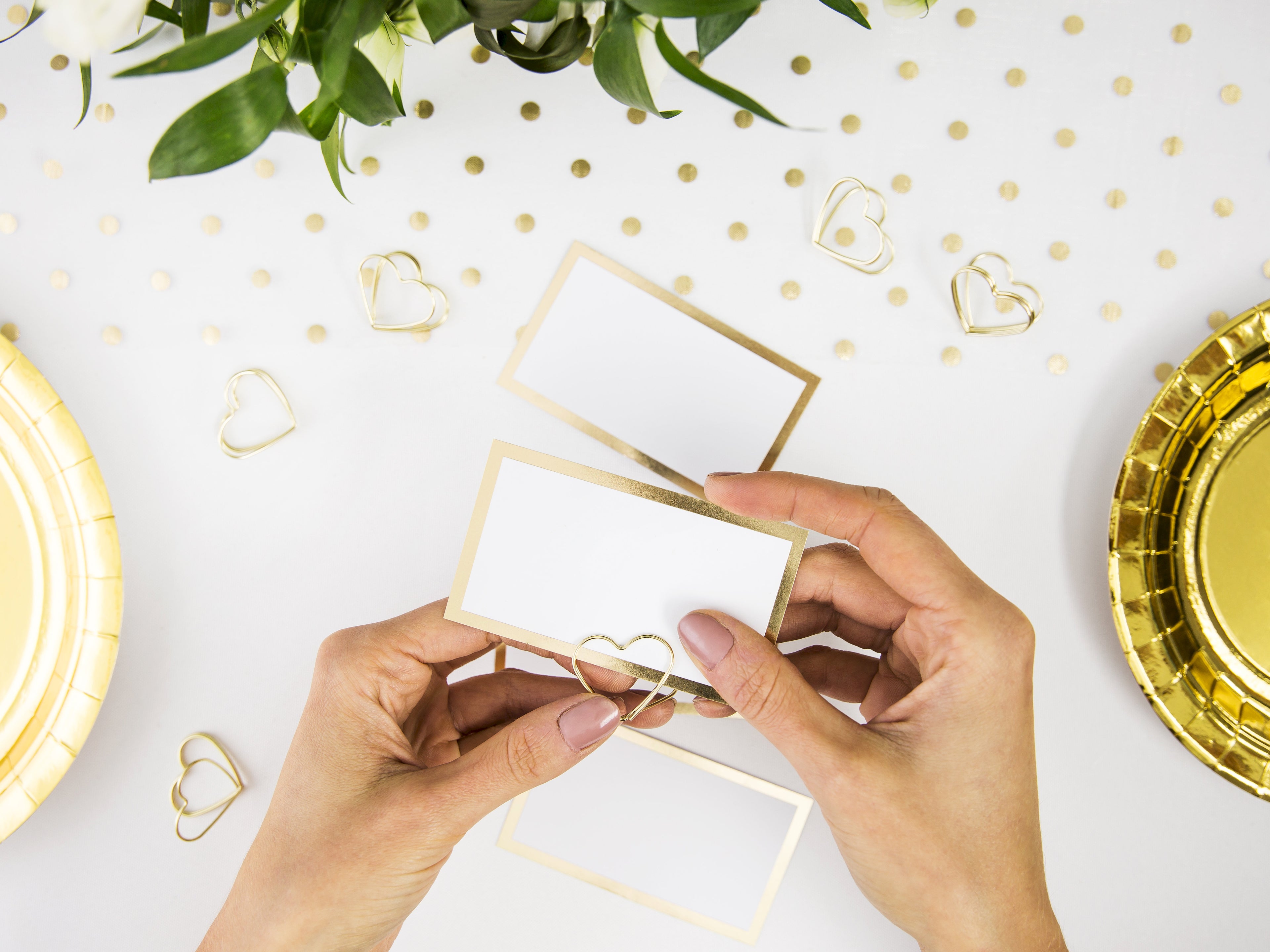 Tischkarten Weiß mit Goldrand – 10er Set | Platzkarten 9,5 × 5,5 cm für Hochzeit, Gala & Festtafel