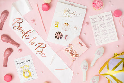 Braut‑Accessoires‑Set – 23‑teilig | Schärpe, Haarband, Folienballon, Tattoos, Papierstrohhalm & Roségold‑Ballons | JGA  Bridal Shower Deko