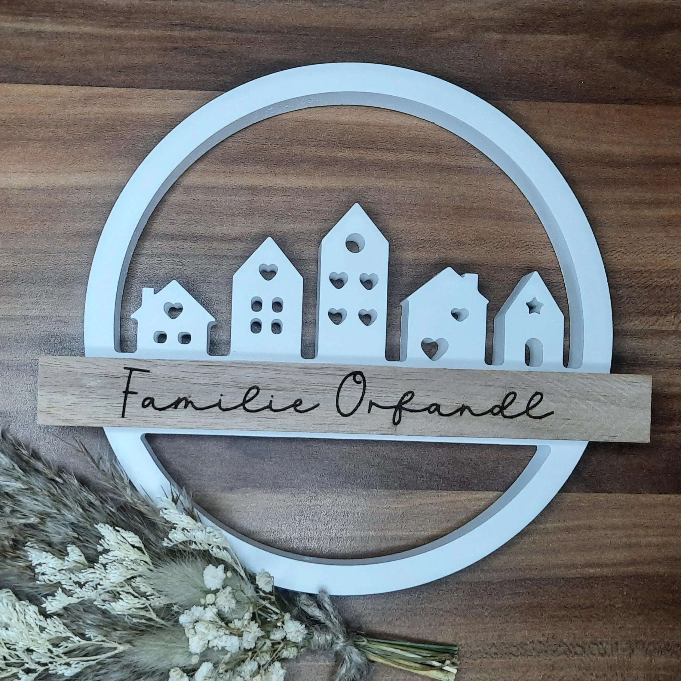 Personalisiertes Familienschild mit Namen – Haustürschild Holz – Namensschild Familie – Geschenk Einzug – Familienname Deko