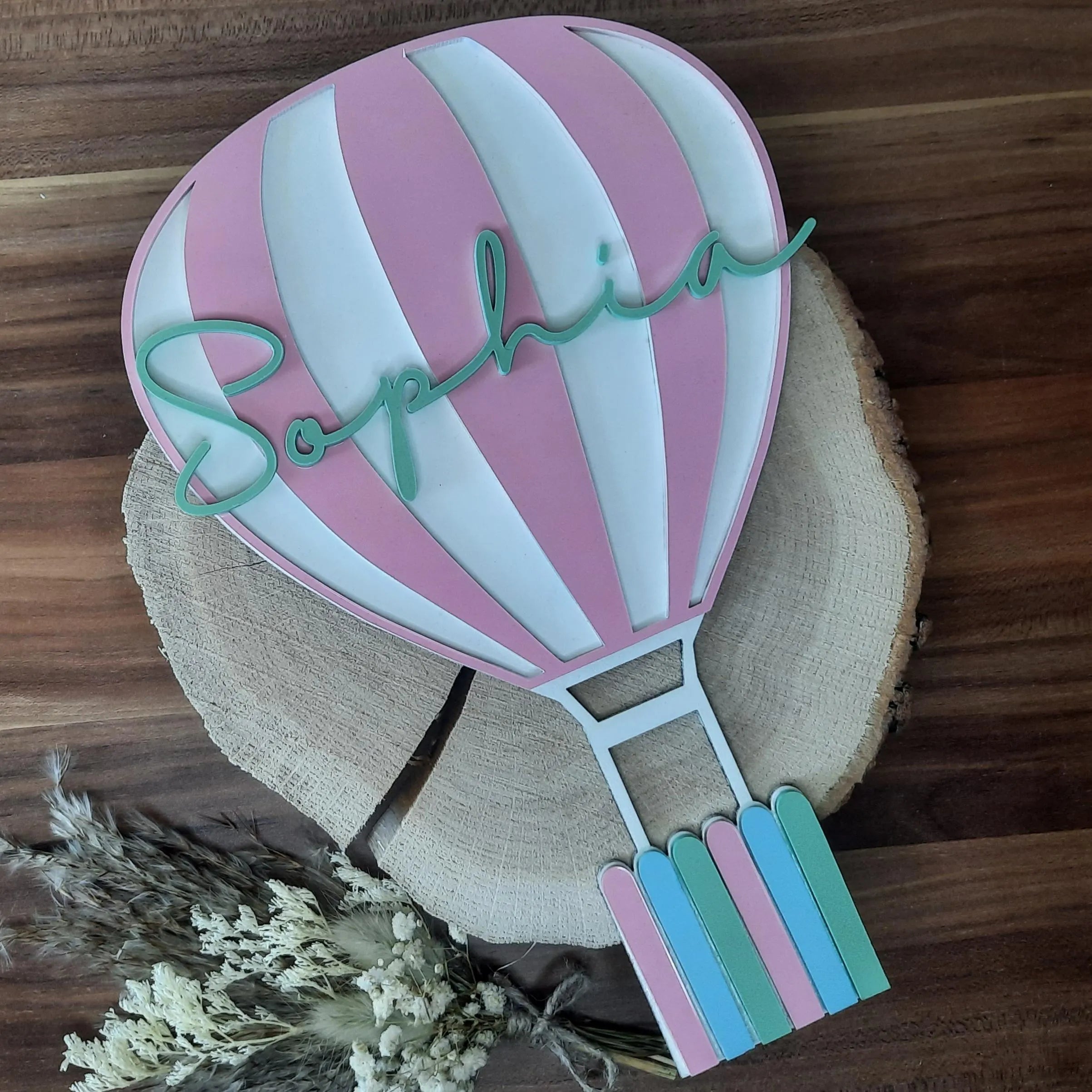 Personalisiertes Kinderzimmerschild Heißluftballon – Namensschild Babyzimmer – Wanddeko mit Namen – Geschenk zur Geburt oder Taufe